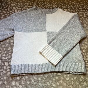 Grey/white color block sweater